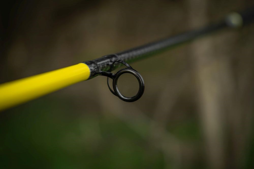 Black Cat Prut Perfect Passion X Long Range 3,30 m 600 g 2-Díl (2)